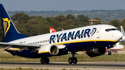 Un copil care plângea a stârnit un scandal uriaş într-un avion RyanAir care venea de la Londra. Au intervenit forţele de ordine