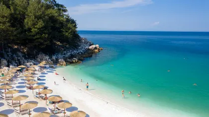 Un român exasperat de reclama pentru Thassos a transmis un mesaj care le va nărui visurile multora: “Să știți că nu aici este paradisul!”