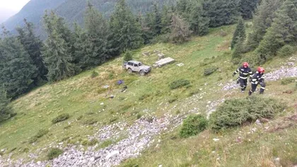 Accident pe un traseu montan, în Maramureş. Sunt înregistrate mai multe victime după răsturnarea unui SUV