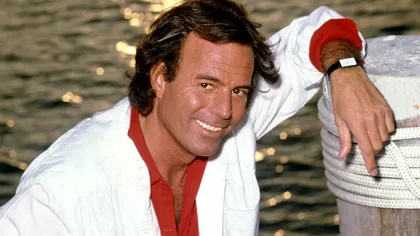 Boala l-a făcut să renunțe la fotbal, muzica i-a vindecat sufletul. Julio Iglesias, vocea inegalabilă care face instrumentele să plângă
