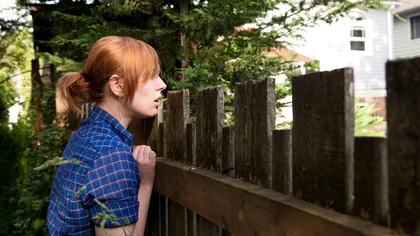 Ce trebuie să faci dacă vecinul îți ocupă abuziv terenul. Pașii legali pentru recuperare