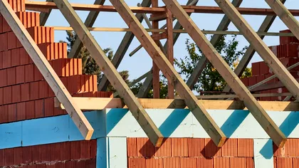 Extindere casă fără autorizație. Când ai voie să construiești ceva pe propriul teren