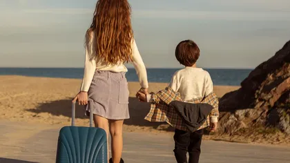 Procură pentru copil. Ce se întâmplă dacă părintele însoțitor nu se mai întoarce în țară? Cadrul legal