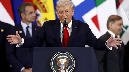 Donald Trump, comportament ciudat la summitul pentru Gaza din Egipt. I-a zis Giorgiei Meloni că e frumoasă şi l-a intimidat pe Macron. Video