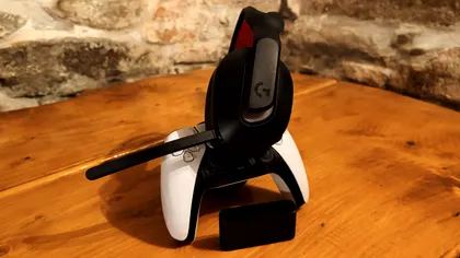 REVIEW Logitech G Astro A20 X – căștile de gaming minune care funcționează cu PlayStation, Xbox sau Switch, dar și prin Bluetooth sau USB