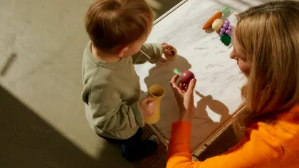 Un medicament pentru Alzheimer ar putea îmbunătăți comportamentele sociale la unii copii cu autism