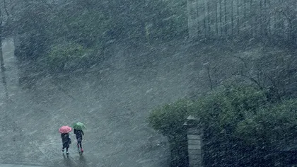 Nouă avertizare cod roşu de ploi pentru judeţul Constanţa. Ce se întâmplă în Bucureşti, bilanţul intervenţiilor