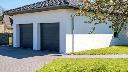 Cât costă să ridici un garaj din cărămidă sau BCA? Costurile complete