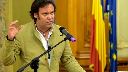 Englezul care s-a îndrăgostit de România este acum şi cetăţean român. Charley Ottley a făcut ţara noastră cunoscută în întreaga lume