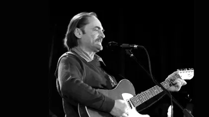 Folkistul Valentin Moldovan a murit. A fost membru al Cenaclului Flacăra