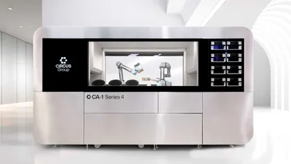 Bucătării robotizate cu AI: sistemul care gătește 120 de porții pe oră și schimbă definitiv modul în care mâncăm