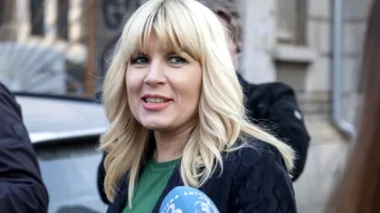 Elena Udrea, schimbată după ieşirea din închisoare. Ţine post negru şi se roagă în fiecare zi