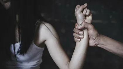 „Spuneau că nu au ce să-i facă” – Tatăl tinerei ucise în fața copilului de 3 ani, nemulțumit de reacția Poliției