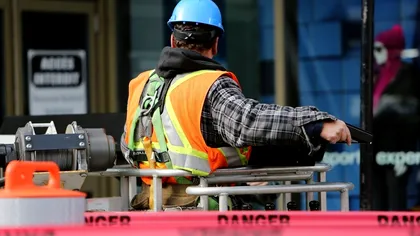 90.000 de muncitori străini vor veni în România în 2026. Domeniile în care sunt locuri vacanţe, nu vor lucra doar ca livratori