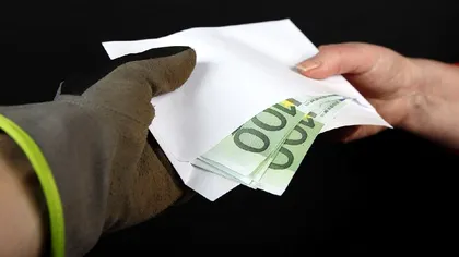 Amenzi uriașe pentru munca la negru. De joi, angajatorii pot plăti până la un milion de lei