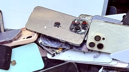 Apple, un „măr” tot mai găunos: plecări în lanț, haos în jurul strategiei de AI și misterul viitorului lui Tim Cook