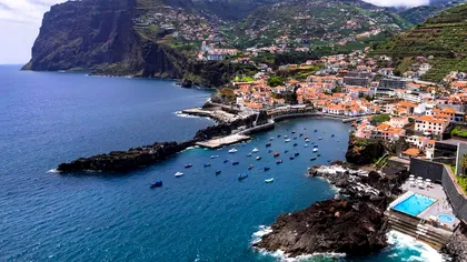 Caraibe de Europa. Plaja exotică unde trebuie să ajungi în următoarele luni, e un loc rupt din Rai