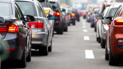 Care este distanța corectă până la mașina din față, pentru a evita un accident. Cum se calculează în funcție de viteză, explicațiile lui Titi Aur