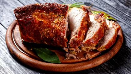 Cum pregătești friptura de porc ca să fie fragedă. Timpul ideal de coacere în funcție de cantitate