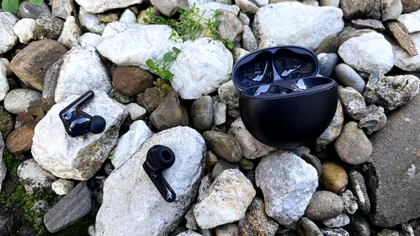 REVIEW HUAWEI FreeBuds 7i – căștile complet wireless care fac valuri la un preț corect. Vin cu ANC 4.0, IP54, sunet spațial și comfort suplimentar