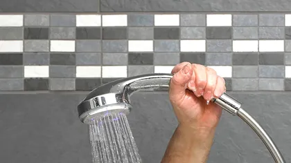 Dușul așa cum îl știai ar putea dispărea în 10 ani. Capsula futuristă care te spală singură ca o „mașină de spălat oameni”