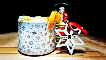 Cum faci un cocktail de Crăciun ca să te încălzești alături de cei dragi. Rom, vișinată, ciocolată și un 