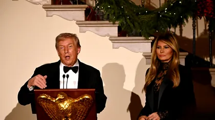 Fotografia de Crăciun a familiei Trump, ironizată masiv de internauți: ”Parcă merg la înmormântare”