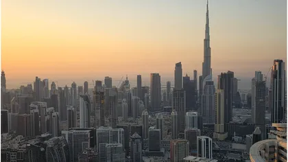 Prin Dubai, în goana după stele, scorpioni, vipere și… linște! Reportaj EXCLUSIV