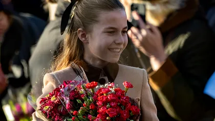 Prințesa Charlotte a furat toate privirile la Sandringham, după recitalul la pian. Toată lumea a rămas uimită cât de bine seamănă cu Regina Elisabeta