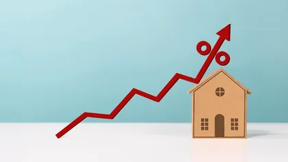 Taxele pe case, maşini şi terenuri vor creşte cu 75% din 2026. CCR respinge sesizarea AUR