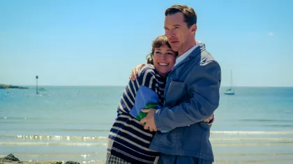 Benedict Cumberbatch și Florence Pugh strălucesc în comedia The Roses: dacă l-ai ratat la cinema, acum e momentul să-l vezi pe Disney+”