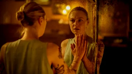 REVIEW Vicious pe SkyShowtime: horrorul cu Dakota Fanning care transformă o cutie într-un coșmar