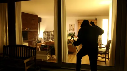 Ce înseamnă „violarea de domiciliu”, care se pedepseşte cu închisoare până la trei ani. Nu este vorba doar despre pătrunderea într-o locuinţă