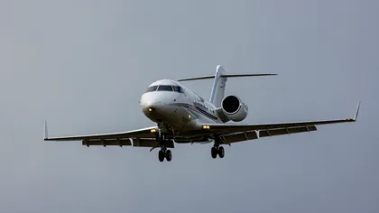 Avion privat, cu opt persoane la bord, prăbușit în flăcări la decolarea de pe un aeroport din Maine
