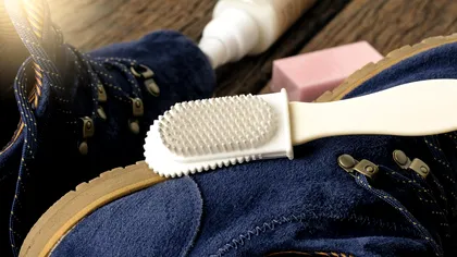 Cum se curăţă uşor încălţămintea din piele întoarsă iarna: aşa păstrezi ghetele şi cizmele ca noi ani de zile