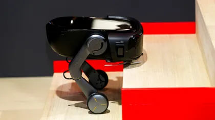 Roborock anunță aspiratorul revoluționar care se deplasează pe picioare cu roți. Acest model se urcă în sfârșit pe scări, cum ai visat