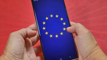 Telefonul tău poate rămâne „blocat” fără actualizări majore, iar de vină este o lege neclară a UE