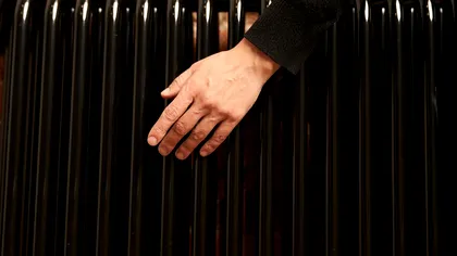 Trucul de o secundă care te ajută să eviți țevile înghețate iarna. Sfatul simplu al unui expert în instalații