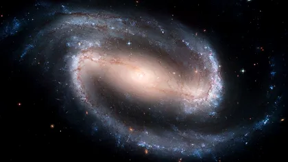 O galaxie cu „bară” în centru, văzută la doar 2 miliarde de ani după Big Bang, schimbă ce știam despre cum se formează galaxiile