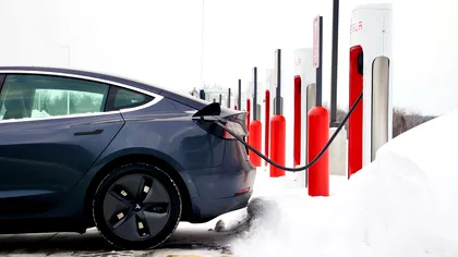 Cum crești autonomia la mașina electrică pe timp de iarnă, când este frig afară. Trucuri pentru performanță sporită, așa ajuți bateria