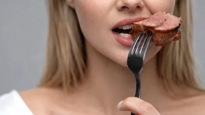 Carnea ar crește șansele de a trăi până la 100 de ani, dar există câteva mențiuni importante, susține un studiu recent