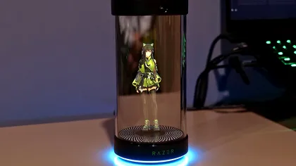 Razer pune un „waifu în borcan” la CES 2026: Project Ava devine un companion AI holografic pe birou