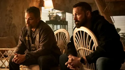 Filmul de pe Netflix The Rip, thrillerul polițist care pune prietenia la încercare într-o singură noapte. Matt Damon și Ben Affleck au niște roluri bune