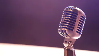 Audio hibrid: de ce radioul rezistă în era algoritmilor