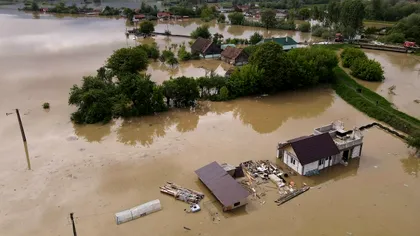 Cod galben de inundații emis pentru 16 județe. Avertizare hidrologică în vigoare