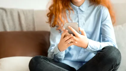 O familie s-a trezit cu o factură de peste 25.000 de euro la telefon după ce fiica lor s-a uitat pe TikTok în vacanța din Maroc