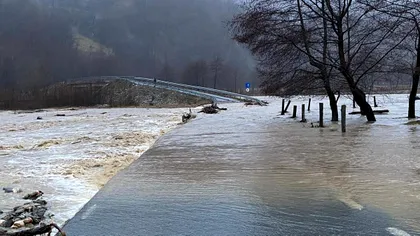 Pericol de inundații în două județe din sudul țării. Cod galben emis până la miezul nopții