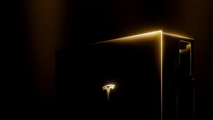 Elon Musk pune tunurile pe Europa cu baterii Tesla trifazice. De ce sunt perfecte pentru românii cu panouri solare