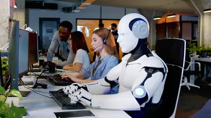 Divizia AI a Microsoft avertizează: în 18 luni, inteligența artificială ar putea automatiza majoritatea joburilor de birou