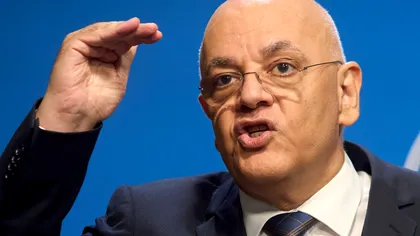 De ce nu au voie aparținătorii în spațiile în care victimelor li se acordă primul ajutor, în spitale. Raed Arafat explică ce spune legea în astfel de situații